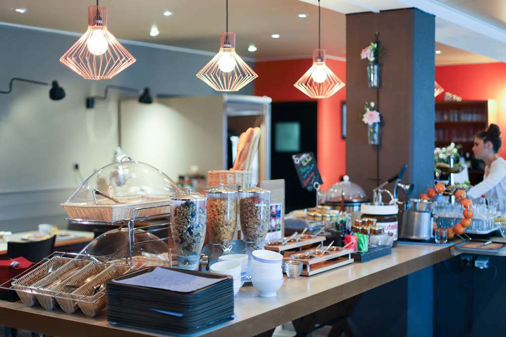Kyriad Rouen Nord - Mont Saint Aignan Restaurang bild